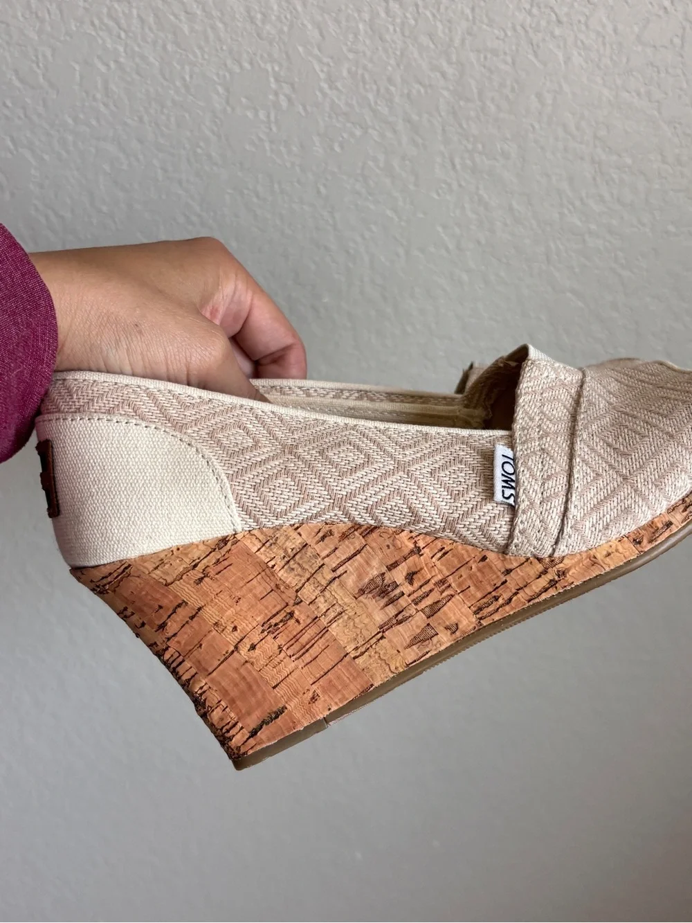 Toms Beige Patterned Peep-Toe Wedge Shoes women’s U.S. 8,5